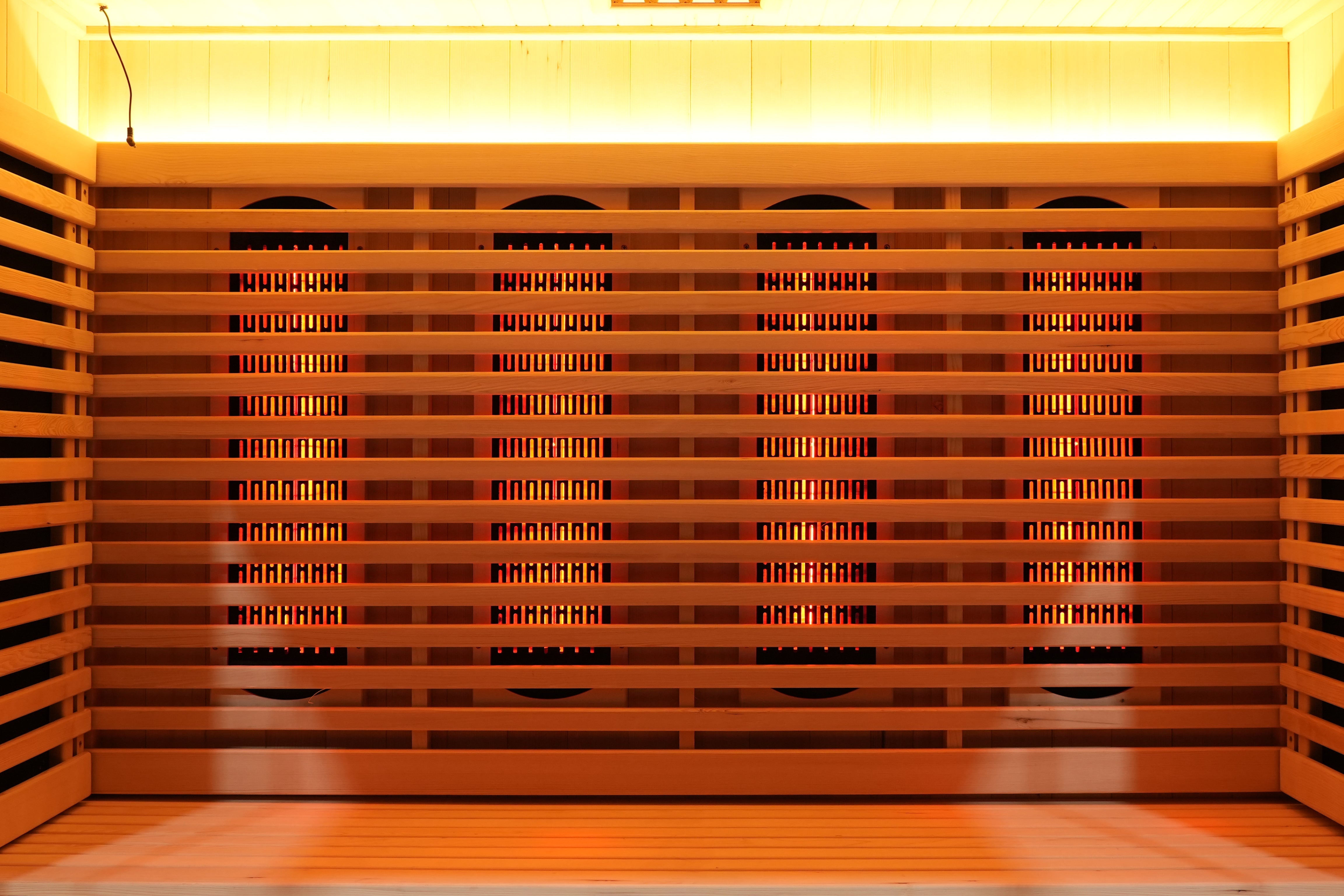 PRESTIGE™ Infrared Sauna Room_05