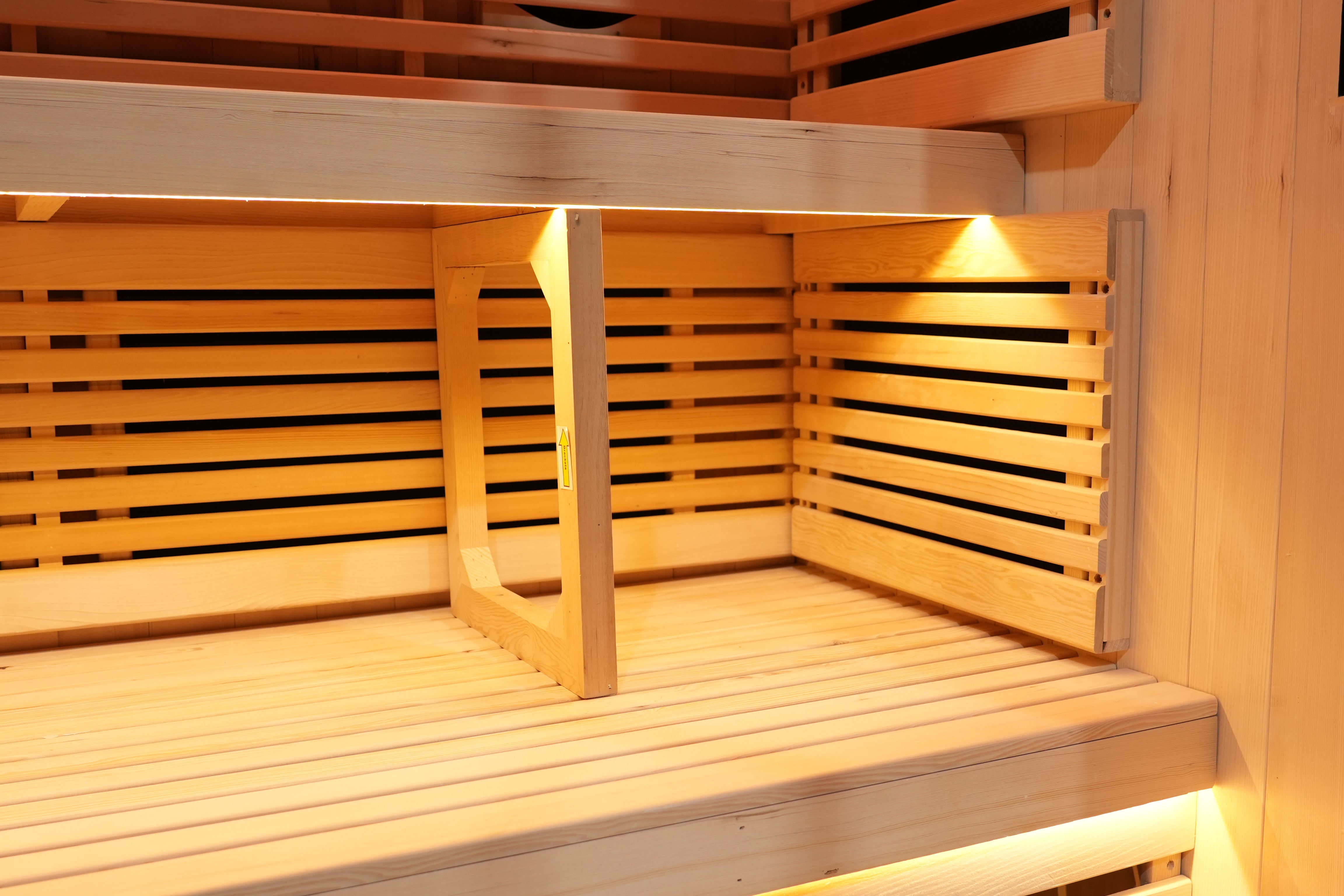PRESTIGE™ Infrared Sauna Room_09