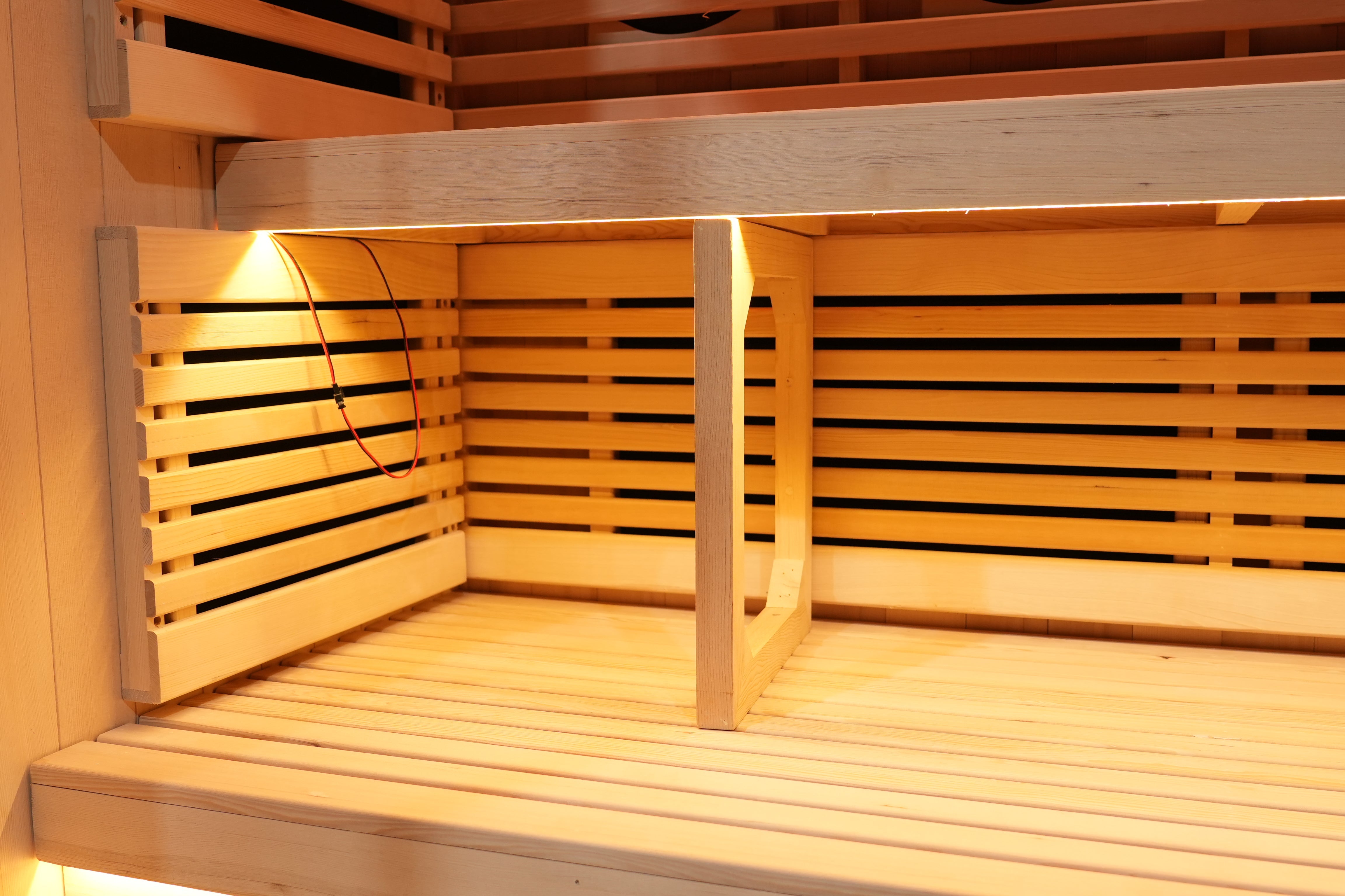 PRESTIGE™ Infrared Sauna Room_10